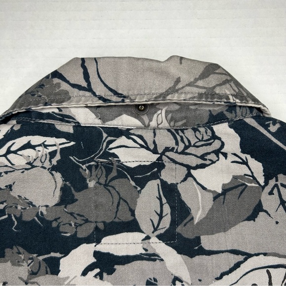 Hurley Women’s Military Camo Jacket Size Medium Floral Print Grey Navy Blue - Picture 12 of 16